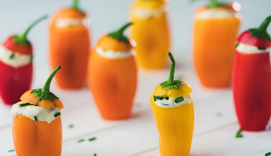 pimientos-de-frijol-blanco-y-yogur-griego